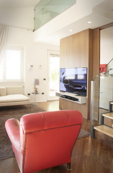 Boiserie legno per TV e HI FI.